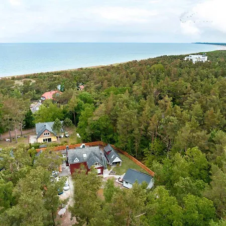 Holiday home Ferienhaus Im Dunenwald Dierhagen